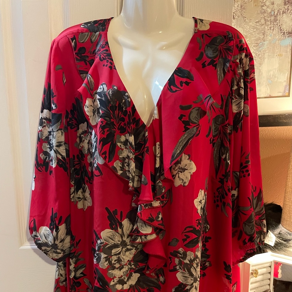 Catherine’s plus size 2x women’s petite red floral blouse